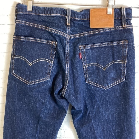 Levi's 502 Premium Jeans Rigid Denim Capsule Wardrobe Normcore Classic Winter - Picture 9 of 16